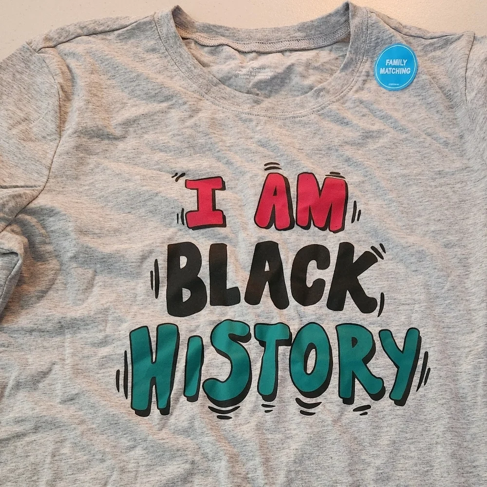 Gray Adult Medium Heritage T-Shirt with 'I Am Black History' Slogan